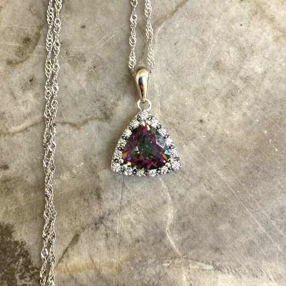 Sterling Silver 925 Trillion Cut Mystic Quartz Pendant Necklace 18" Rope Chain - Picture 1 of 16